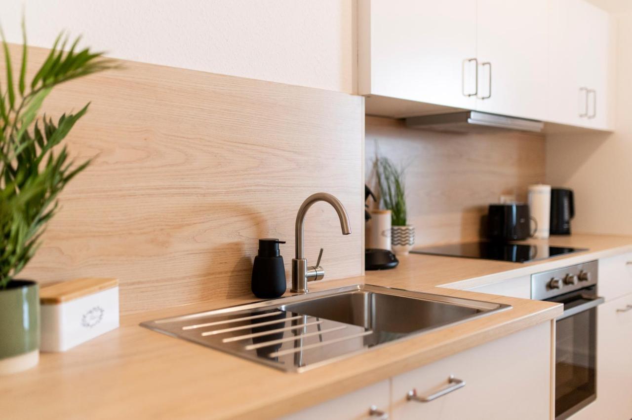 Peter Apartments - Wohnung 90Qm, 3 Schlafzimmer, Kueche, Wohnzimmer, Balkon, Netflix Fulda Exteriér fotografie